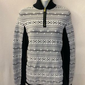 Skyr Athletic Lifestyle 1/4 Zip Pull over Medium